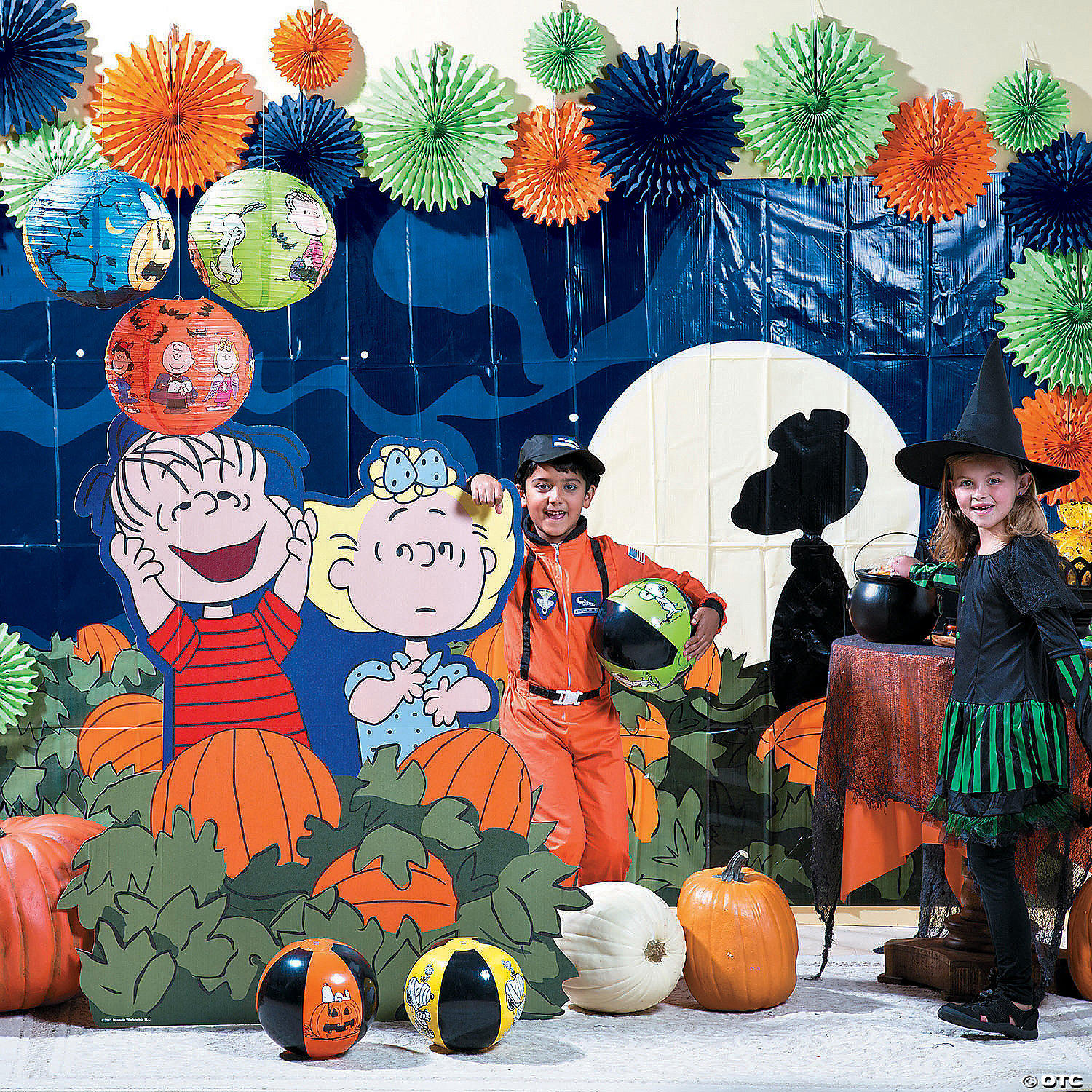 12" Peanuts® Halloween Hanging Paper Lanterns - 6 Pc. 5 12" Peanuts® Halloween Hanging Paper Lanterns - 6 Pc. - Image 3